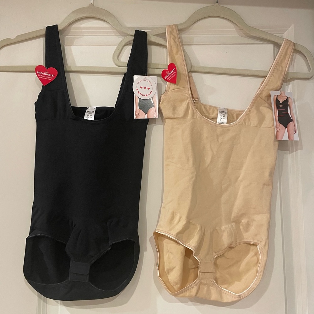 NWT ASSETS by SPANX body suit open bust 
Size L (2)